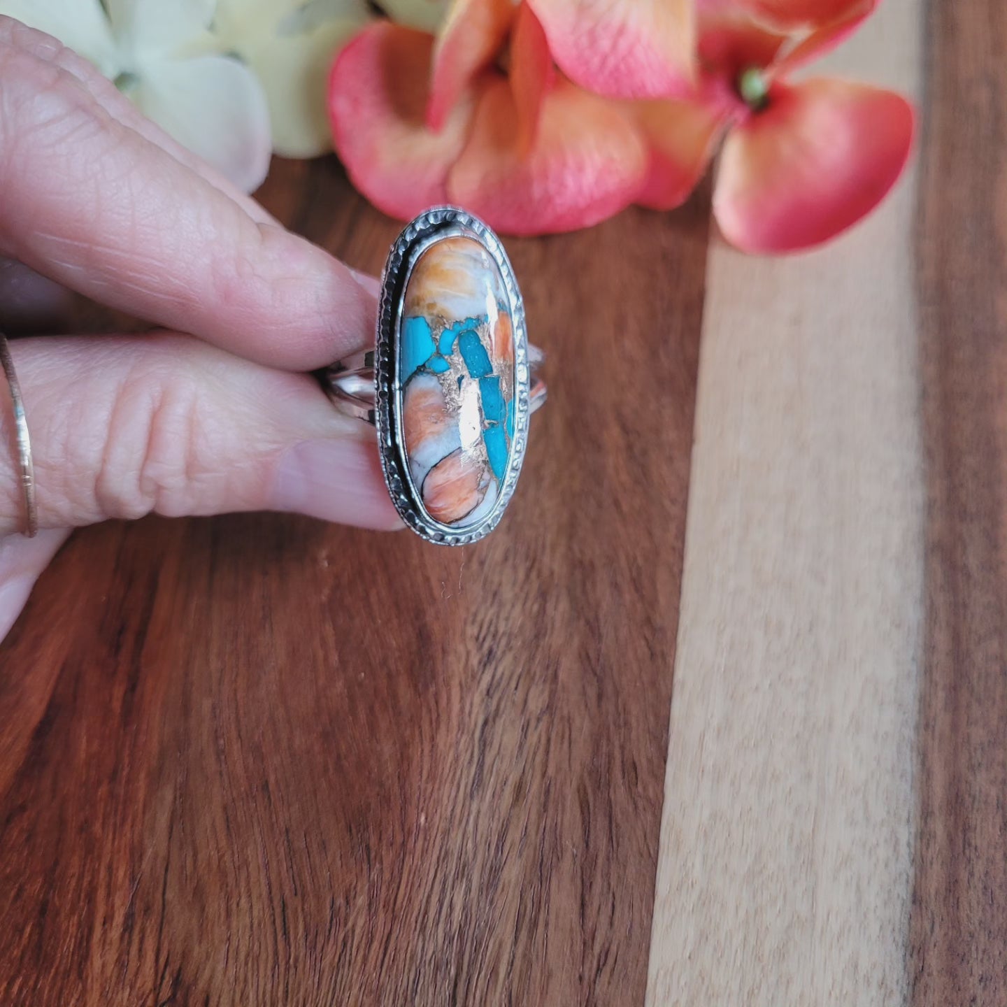 Spiny oyster turquoise ring