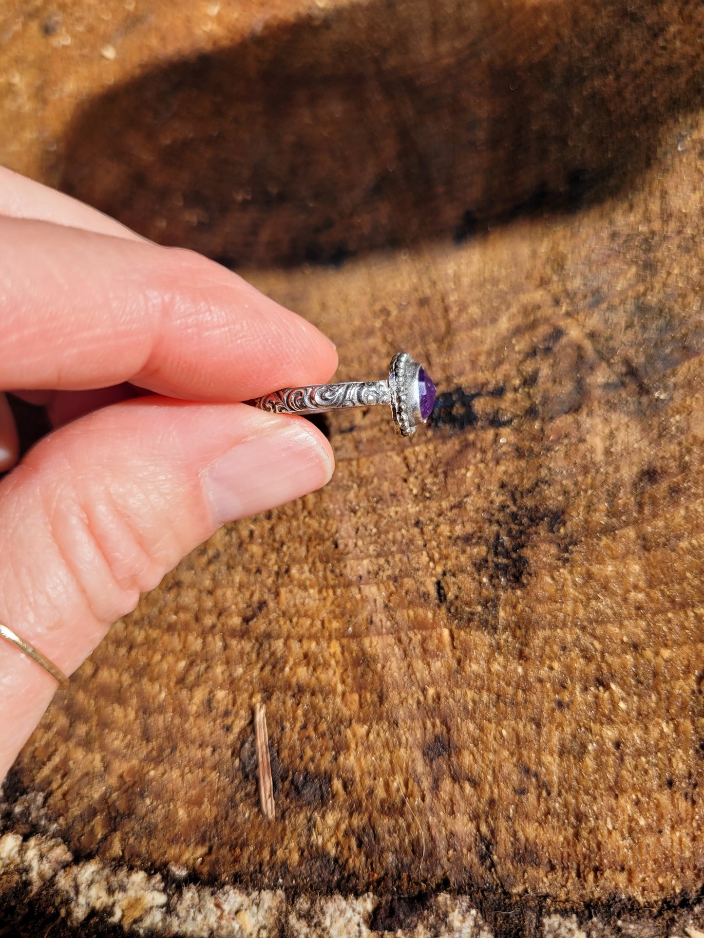 Purple amethysts ring