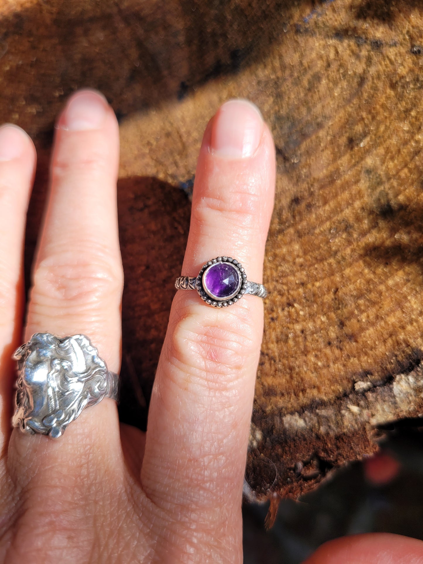 Purple amethysts ring