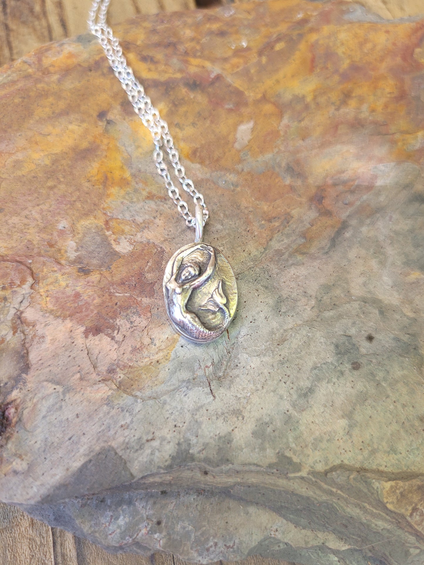 Dainty mermaid pendant necklace