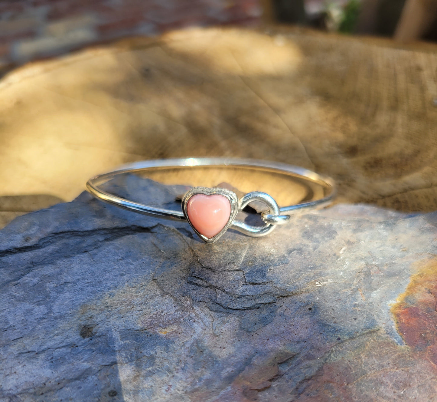 Pink conch sterling silver locking bracelet