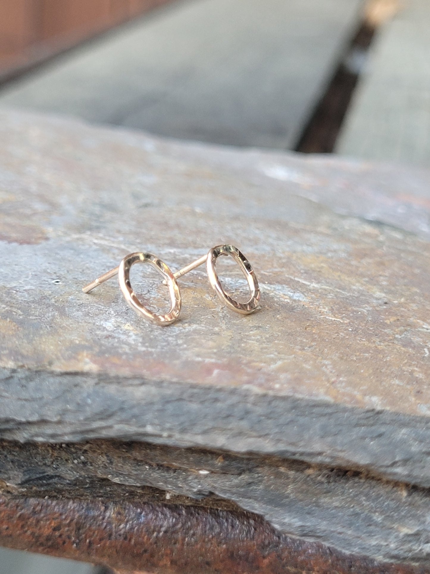 14k gold hammered hoop earrings