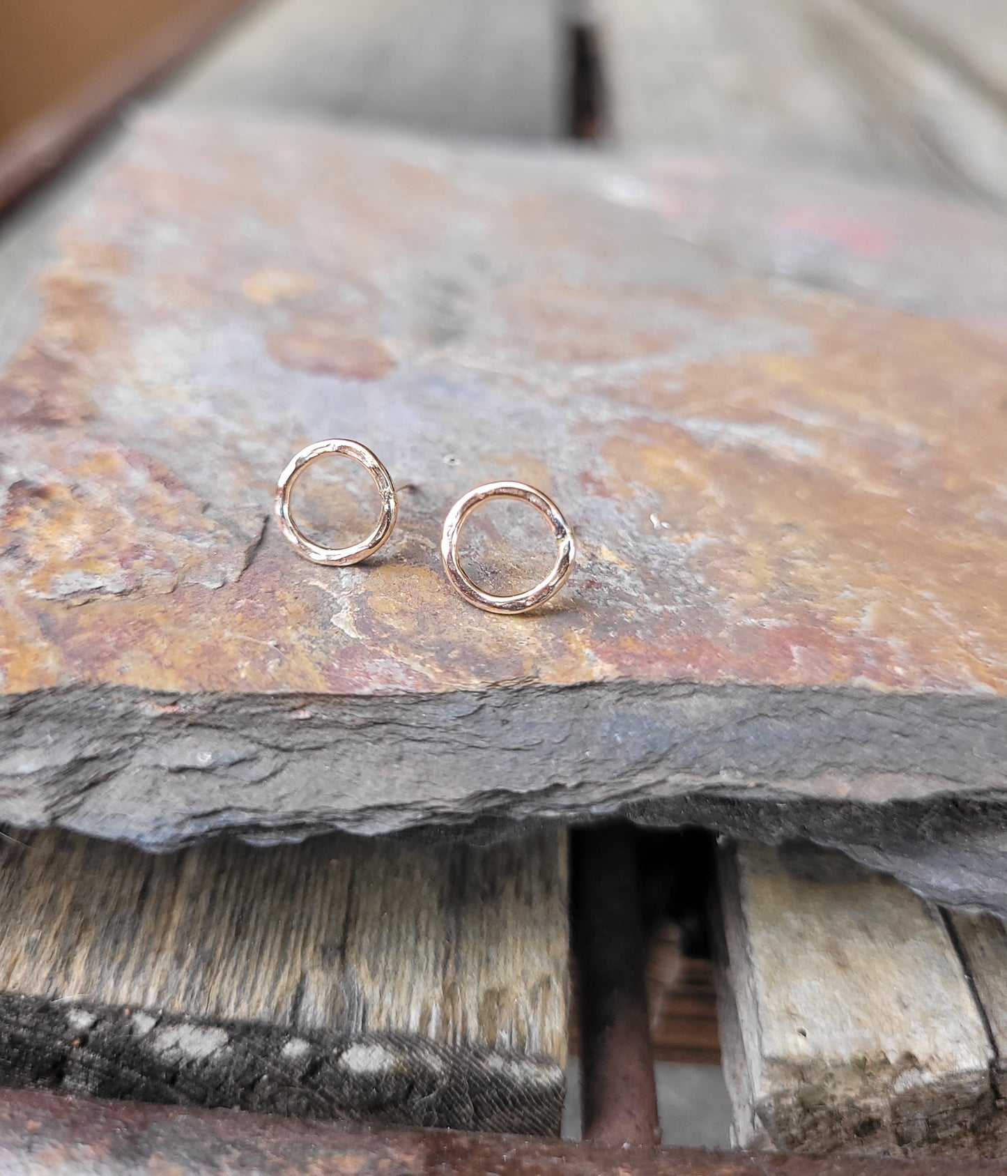 14k gold hammered hoop earrings